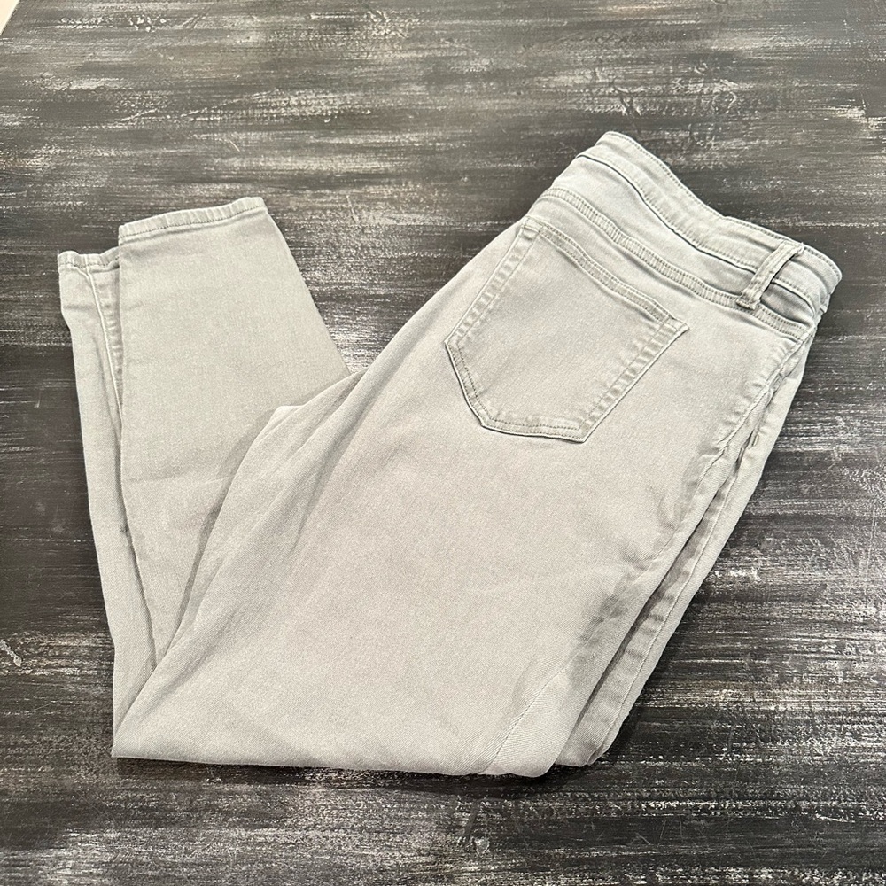Gap Favorite Jegging